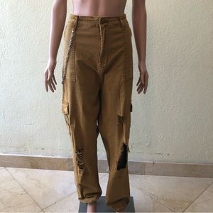 Fashion Nova Women’s Size 1X Caramel/Tan Yes Ma’am Cargo Pants Jogger Ripped